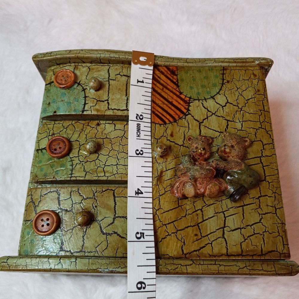 Kitschy Mini Wardrobe Style Teddy Bear Jewelry Box - Picture 13 of 15